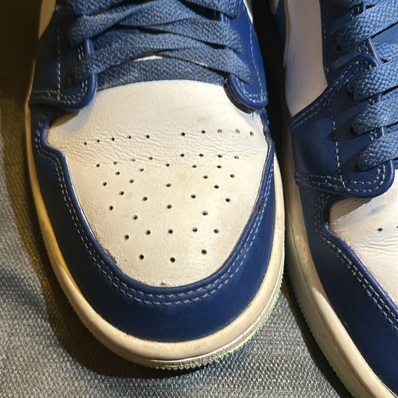 Nike Air Jordan 1 - Picture 6 of 10